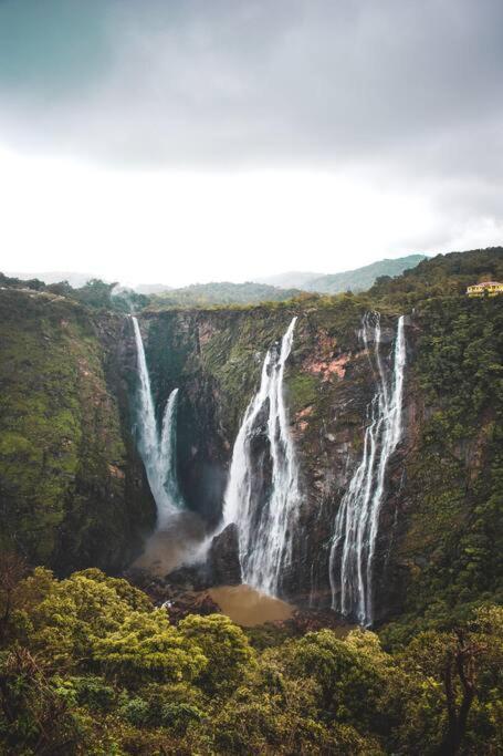 Kamanabillu Homestay, For Jog Falls Travellers Siddapur Exterior photo